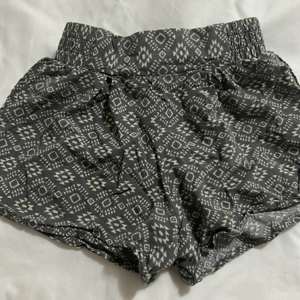 Old Navy shorts 💥🌼